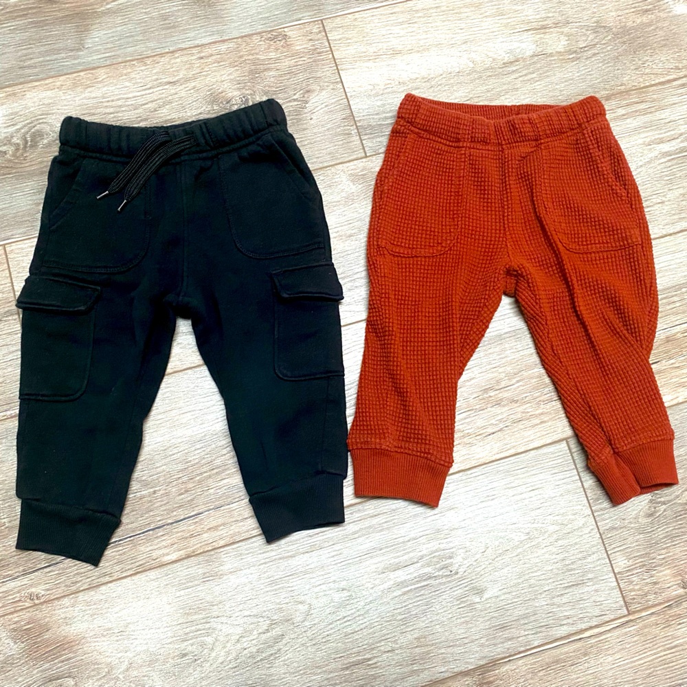 Old Navy 18-24 mos Pants 👖👖
